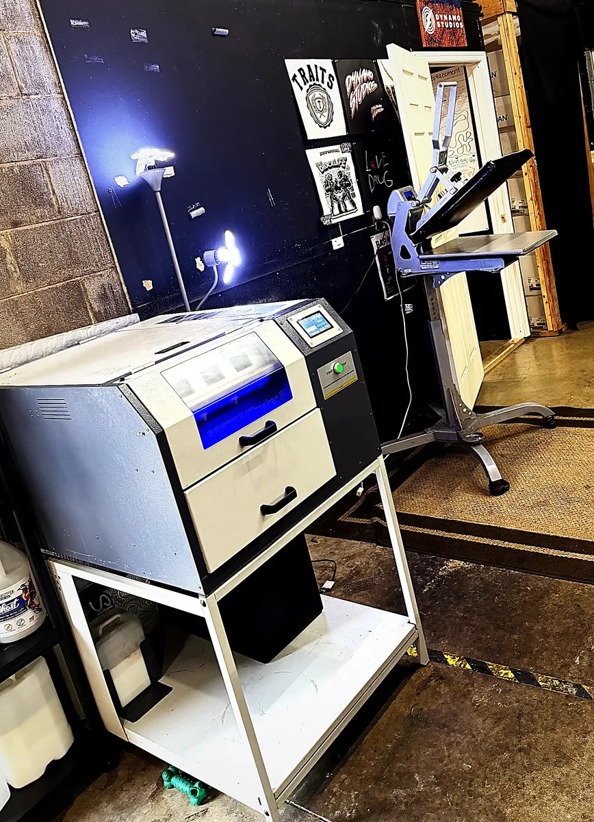 Pretreat station and heat press in the DTG room